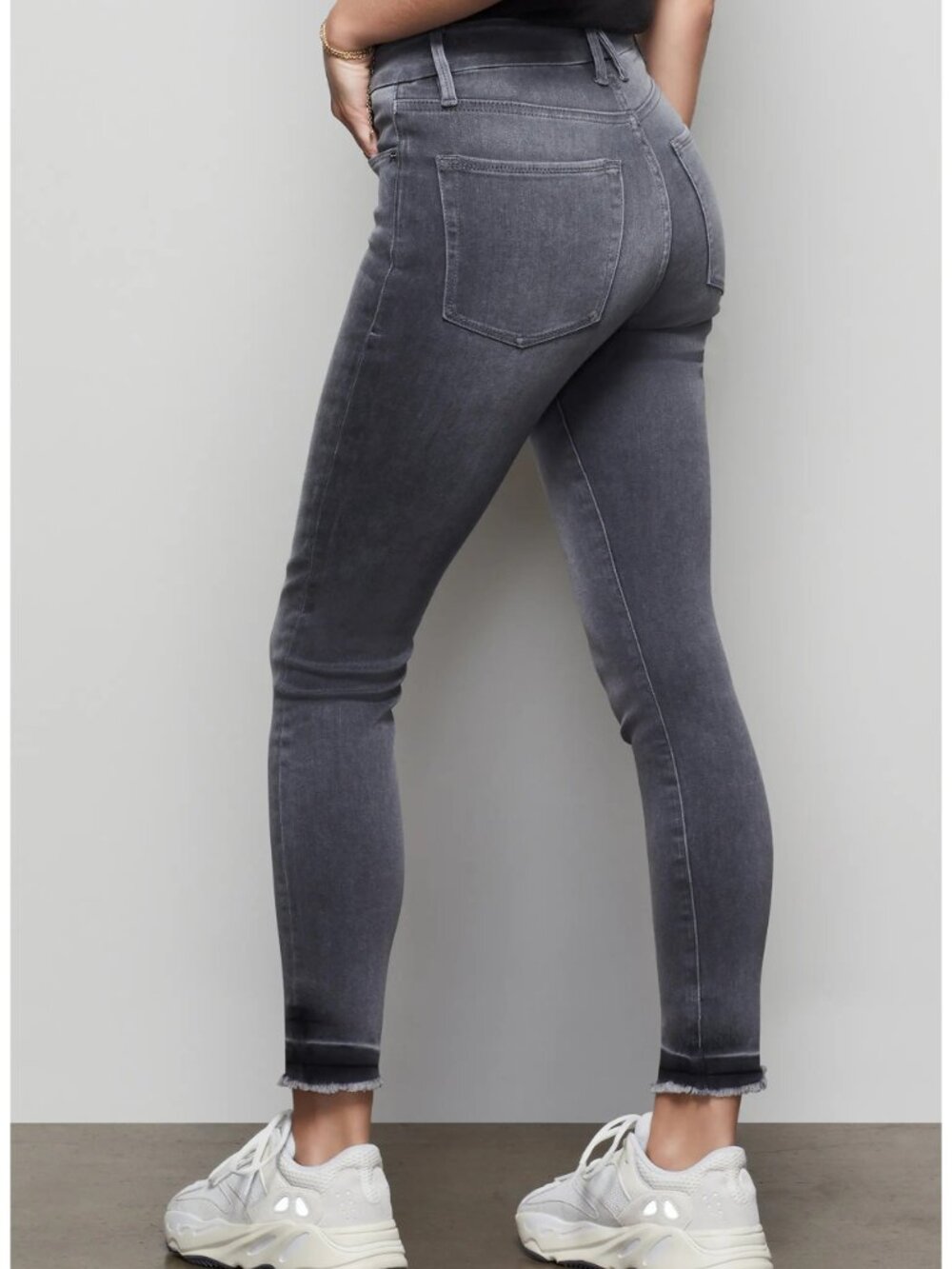 Good American High Waisted Faded Black Cropped Skinny Jeans Size 12 / 31 Grunge